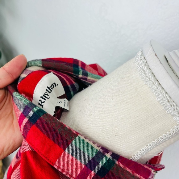 Rhythm. LONG SLEEVE PLAID RED COLLAR BUTTON DOWN SHIRT - Picture 2 of 4